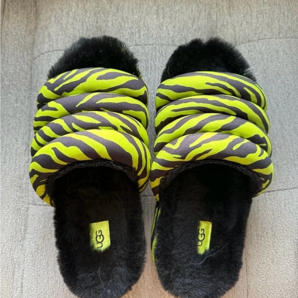 UGG - Maxi Slide Tiger Print In Key Lime - Picture 4 of 6